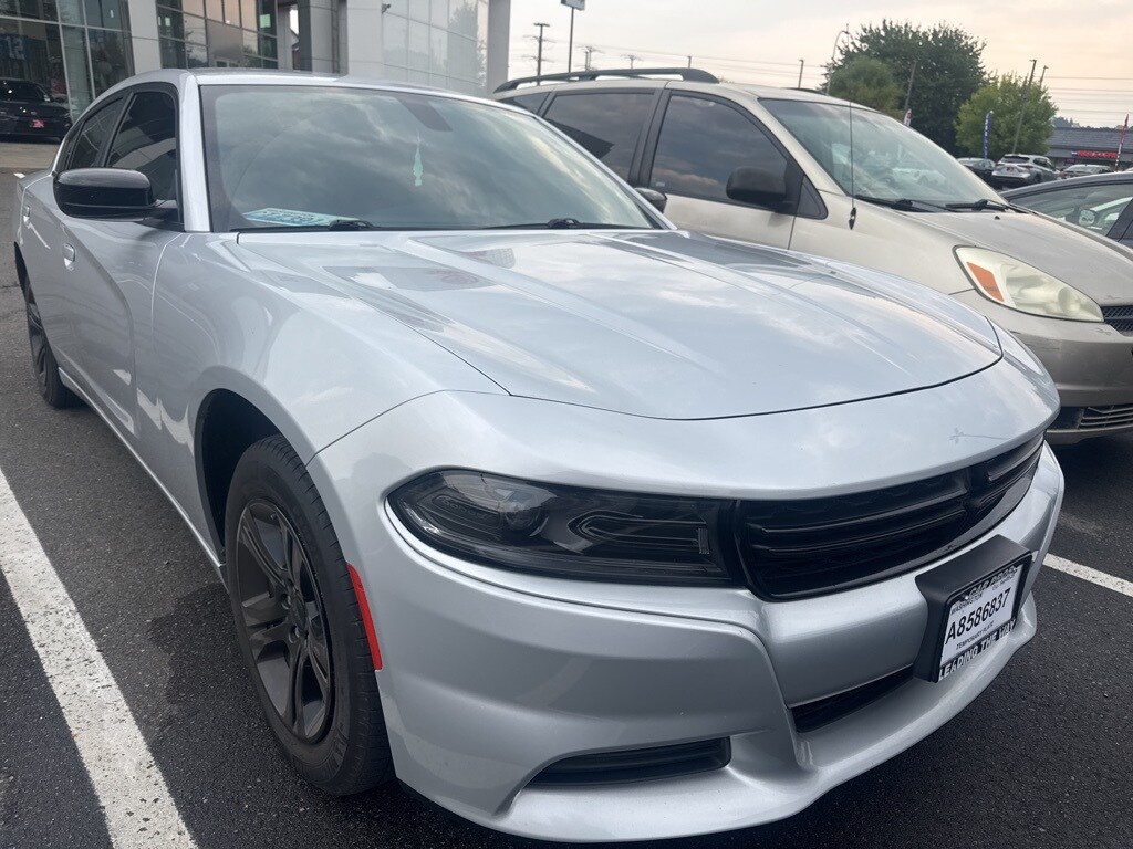 2023 Dodge Charger SXT photo 2