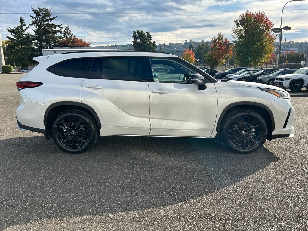 New 2025 Toyota Highlander XSE XSE AWD