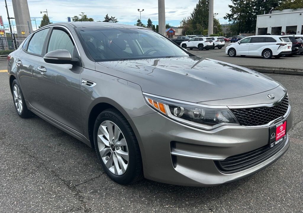 Used 2018 Kia Optima LX Sedan