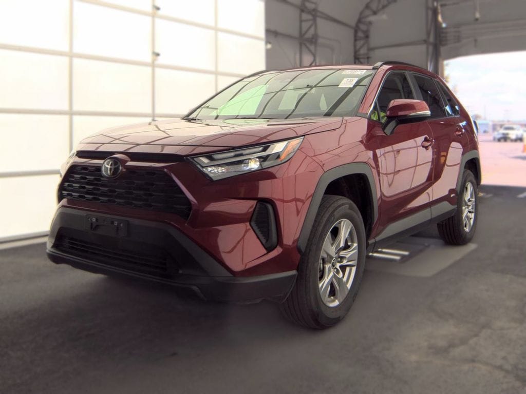 Used 2025 Toyota RAV4 Hybrid XLE SUV