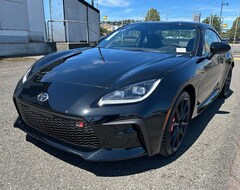 2026 Toyota GR86 Premium MT 2+2 COUPE 6 SPD M/T