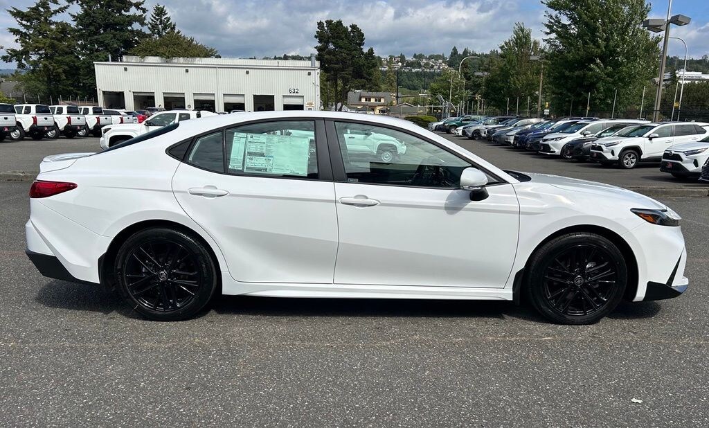 New 2026 Toyota Camry SE SE