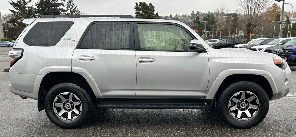 2024 Toyota 4Runner TRD Off-Road Premium photo 4