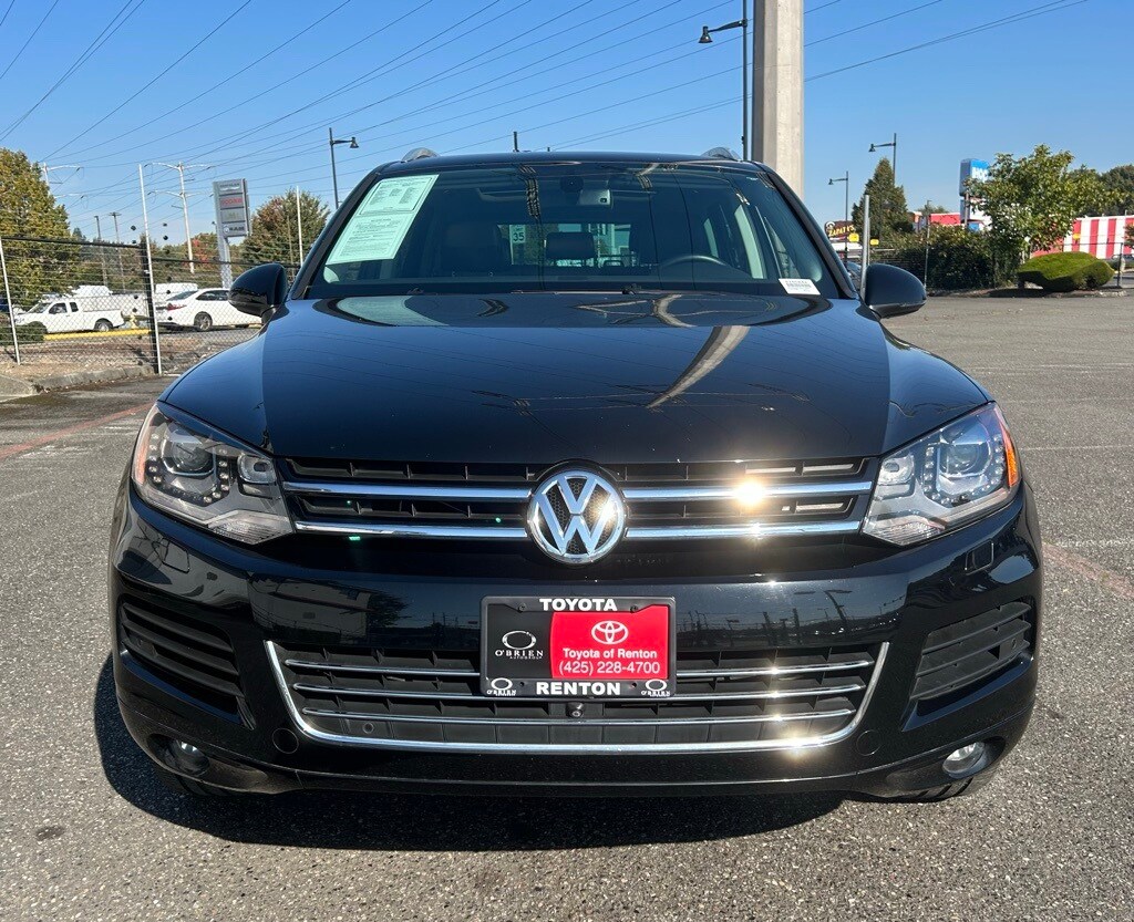 2014 Volkswagen Touareg V6 TDI photo 2