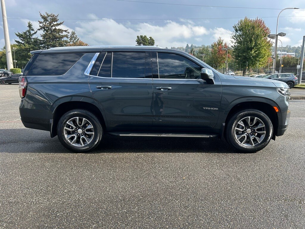 2021 Chevrolet Tahoe LS photo 3