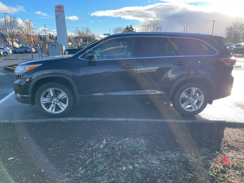 Used 2014 Toyota Highlander Limited SUV