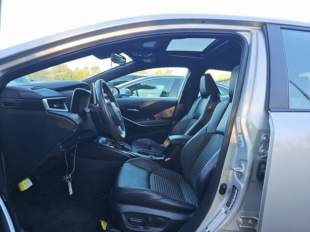 2023 Toyota Corolla XSE photo 3