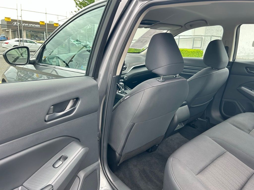 2025 Nissan Altima SV - Photo 11