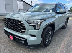 2026 Toyota Sequoia Platinum PLT HYBRID