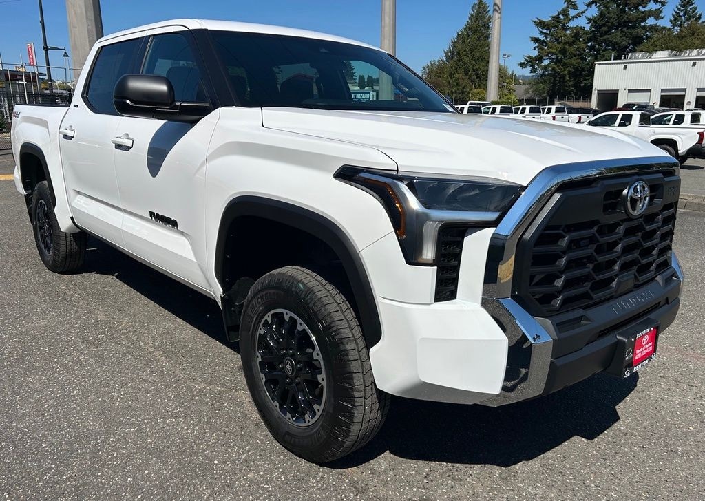 New 2026 Toyota Tundra SR5 SR5 CREWMAX 5.5