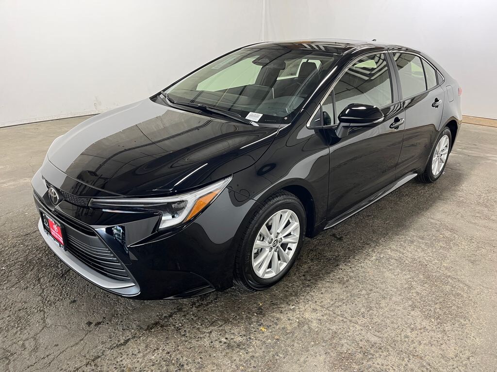 New 2026 Toyota Corolla Hybrid XLE XLE SEDAN
