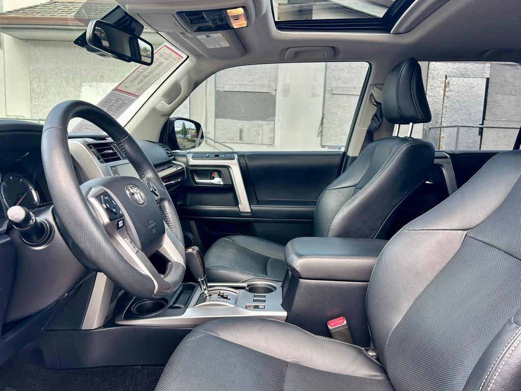 2022 Toyota 4Runner Limited - Photo 10