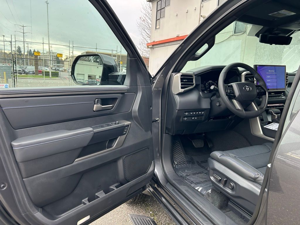 2026 Toyota Tundra Platinum - Photo 9