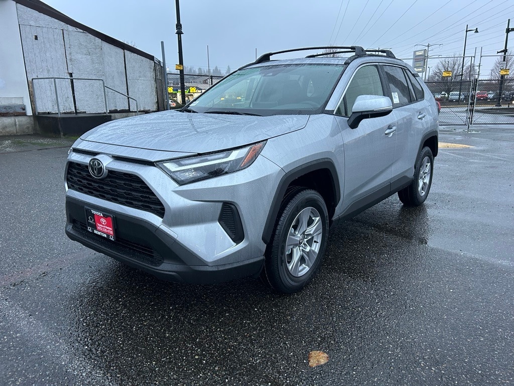 New 2025 Toyota RAV4 XLE XLE AWD SUV