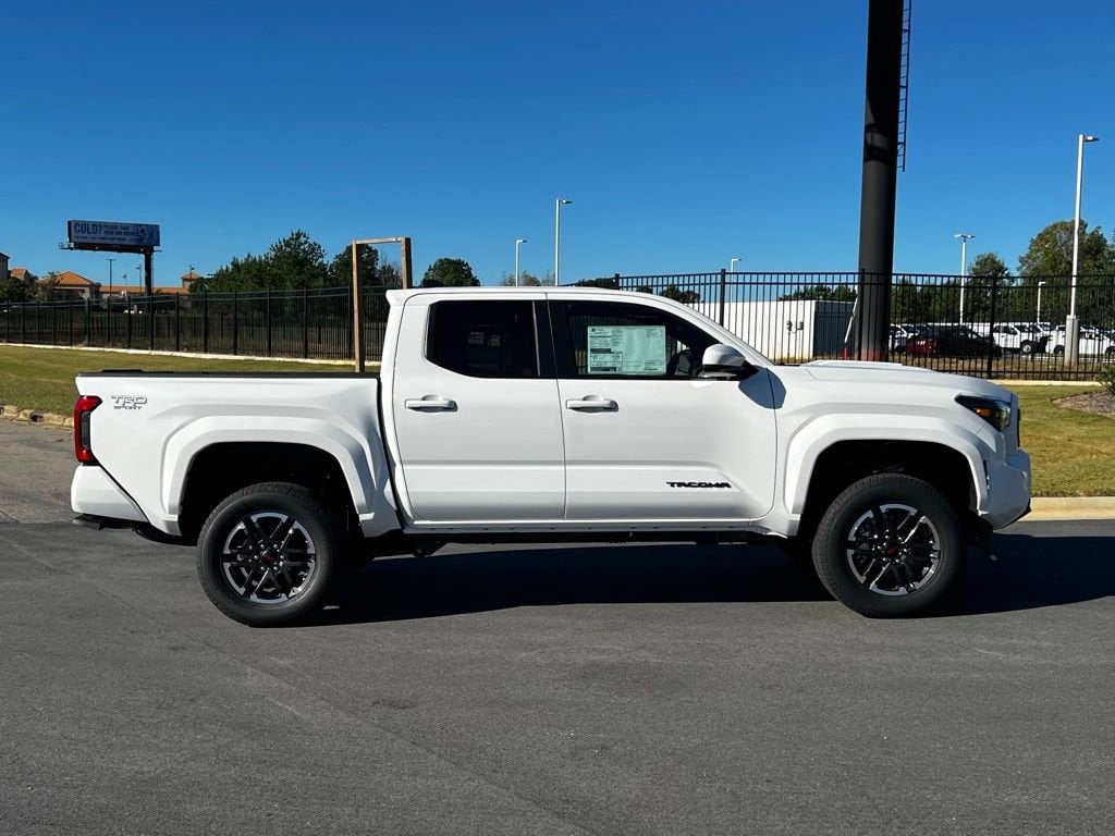 2025 Toyota Tacoma TRD Sport - Photo 28