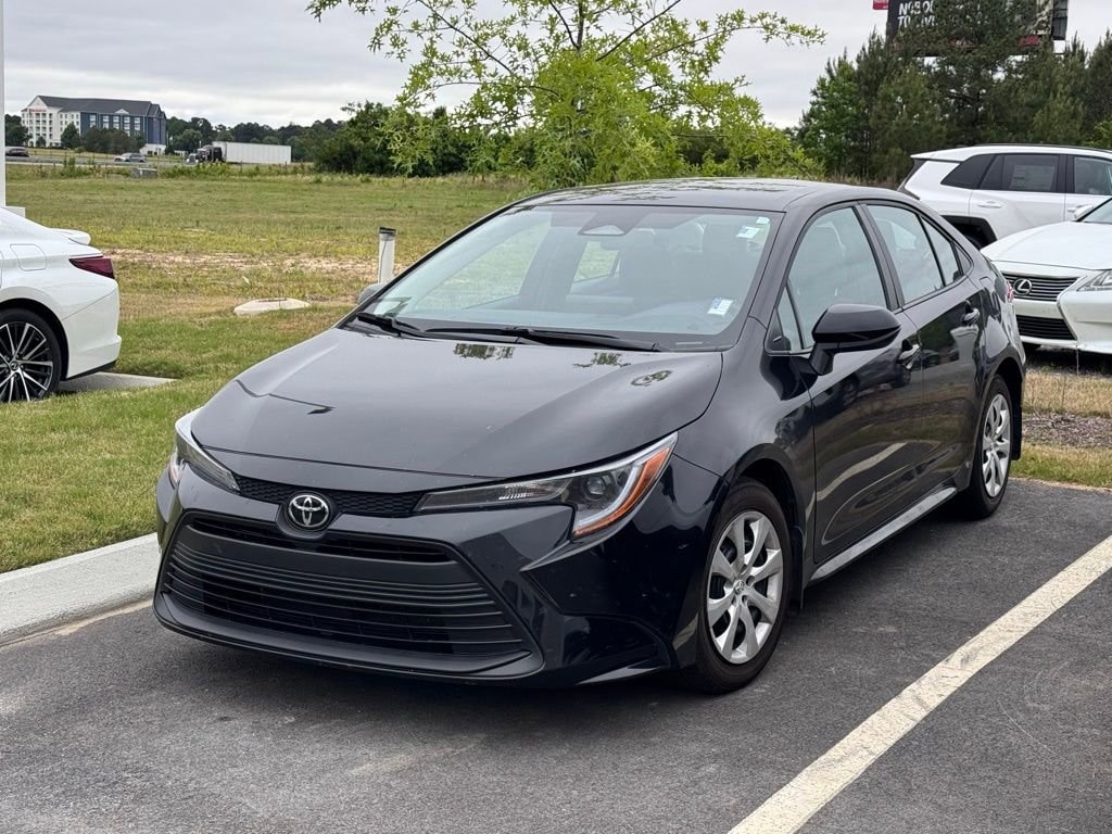 Certified 2025 Toyota Corolla LE Sedan