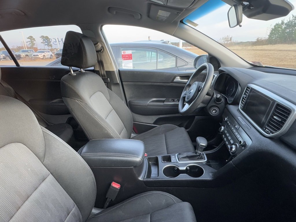 2020 Kia Sportage LX photo 2