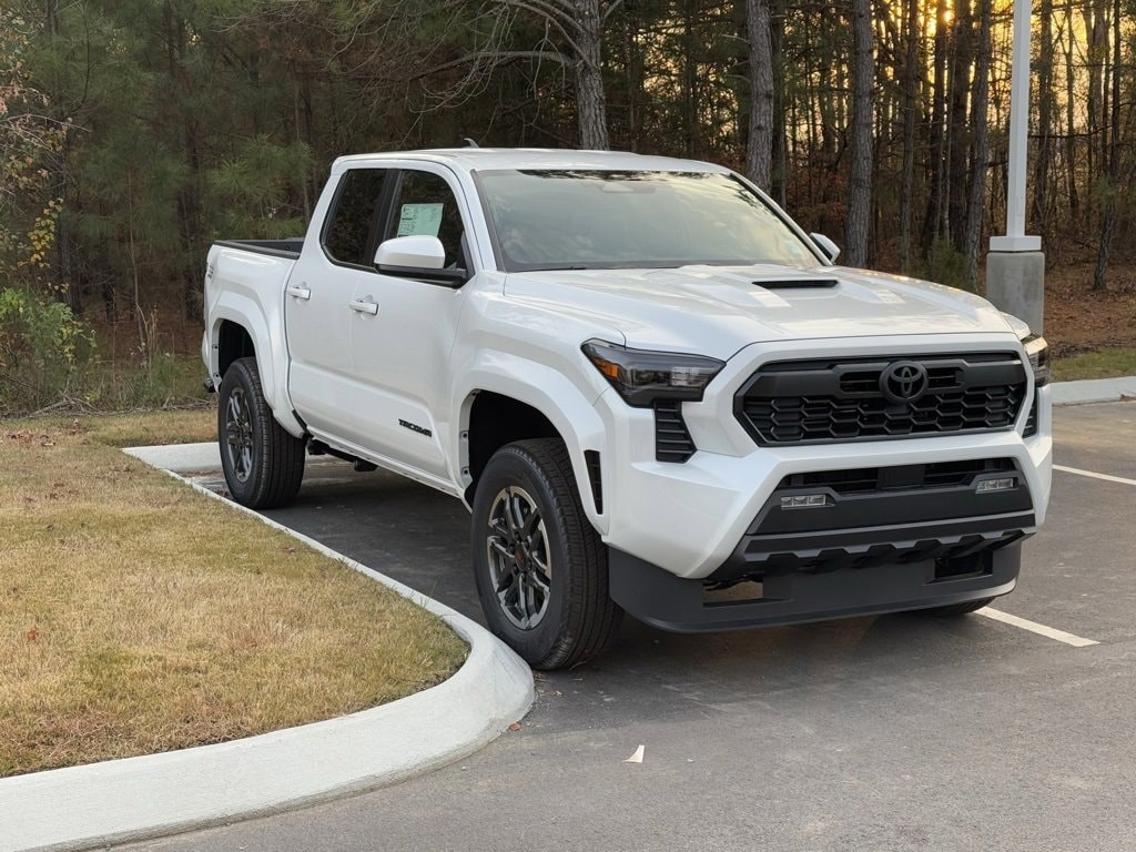 2025 Toyota Tacoma TRD Sport's photo