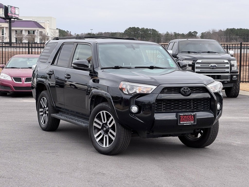 2018 Toyota 4Runner SR5 Premium's photo
