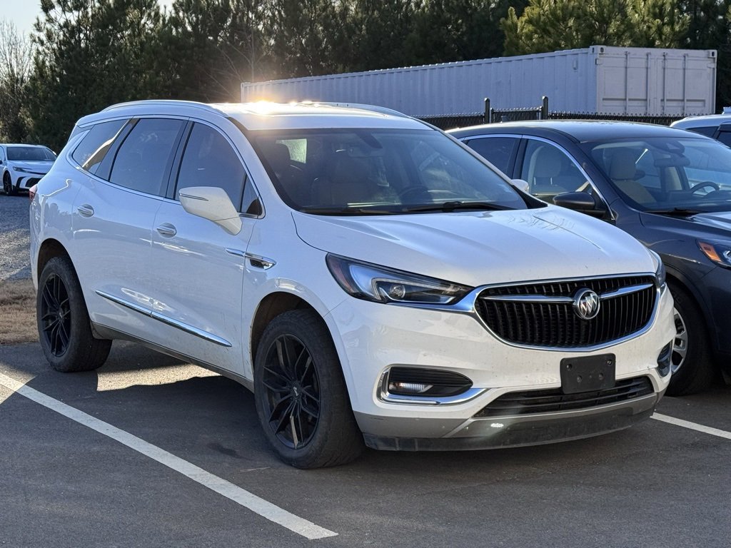2020 Buick Enclave Essence's photo