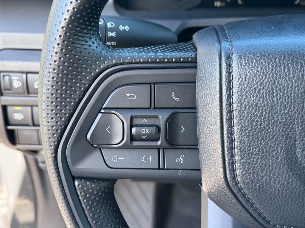 2026 Toyota Tacoma SR - Photo 14
