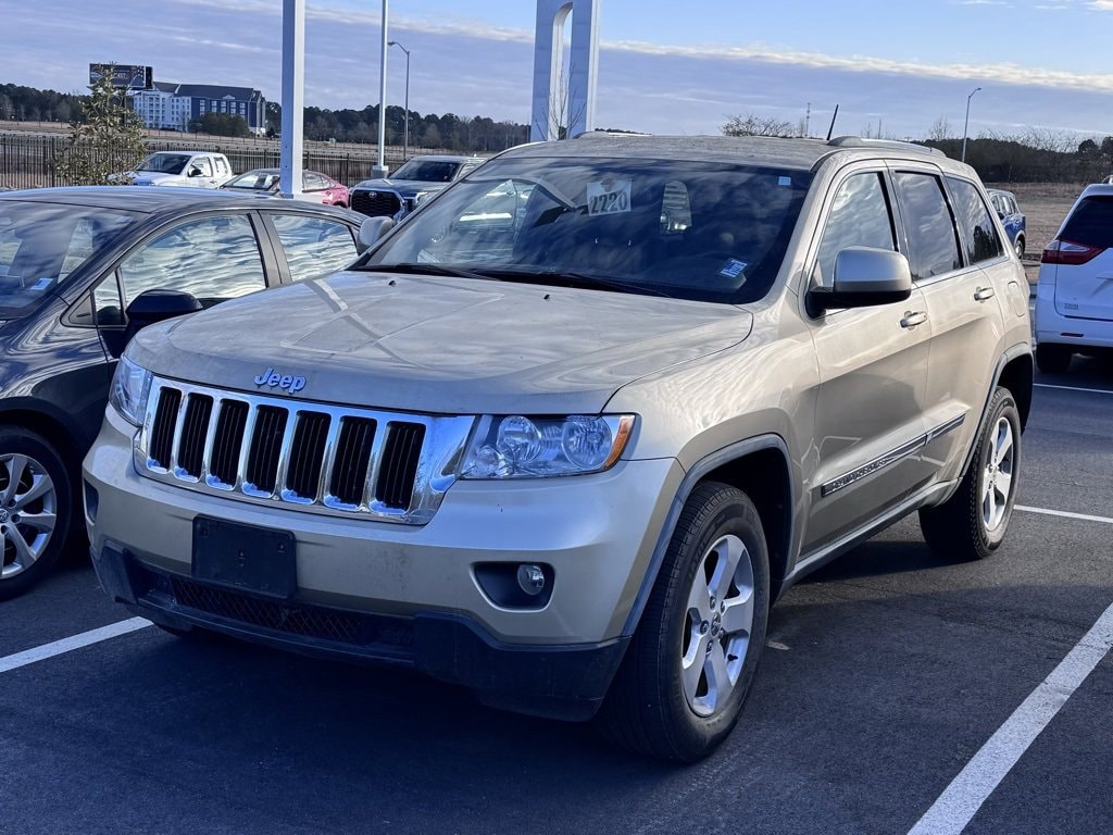 Used 2011 Jeep Grand Cherokee Laredo SUV