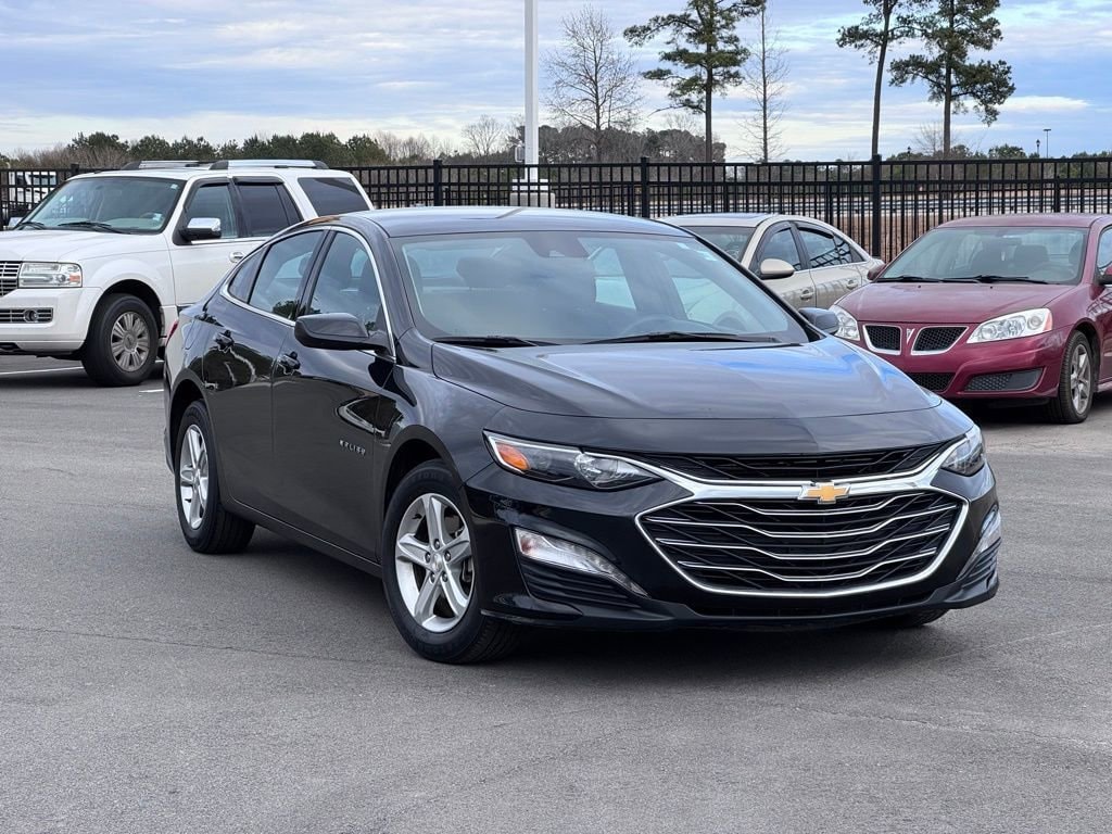 Used 2024 Chevrolet Malibu 1LT Sedan