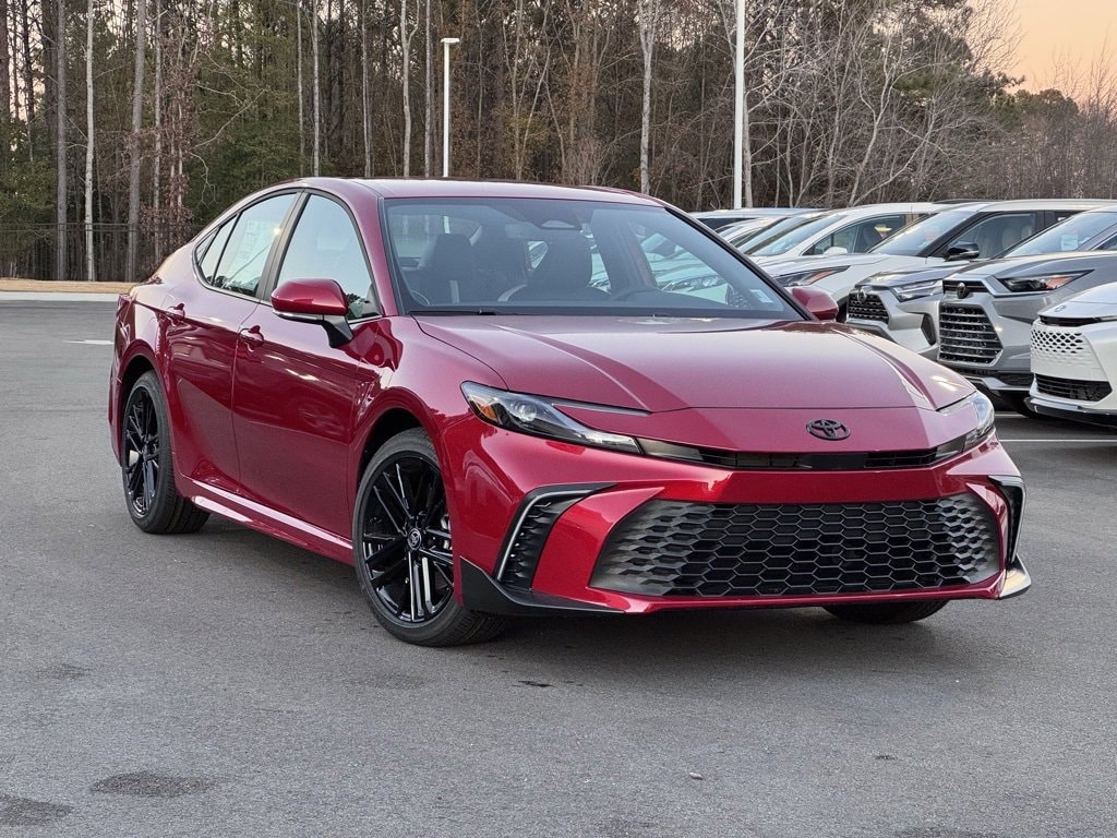 2026 Toyota Camry SE's photo