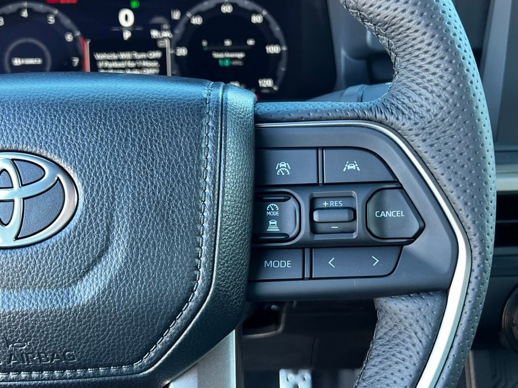 2025 Toyota Tacoma TRD Sport - Photo 18