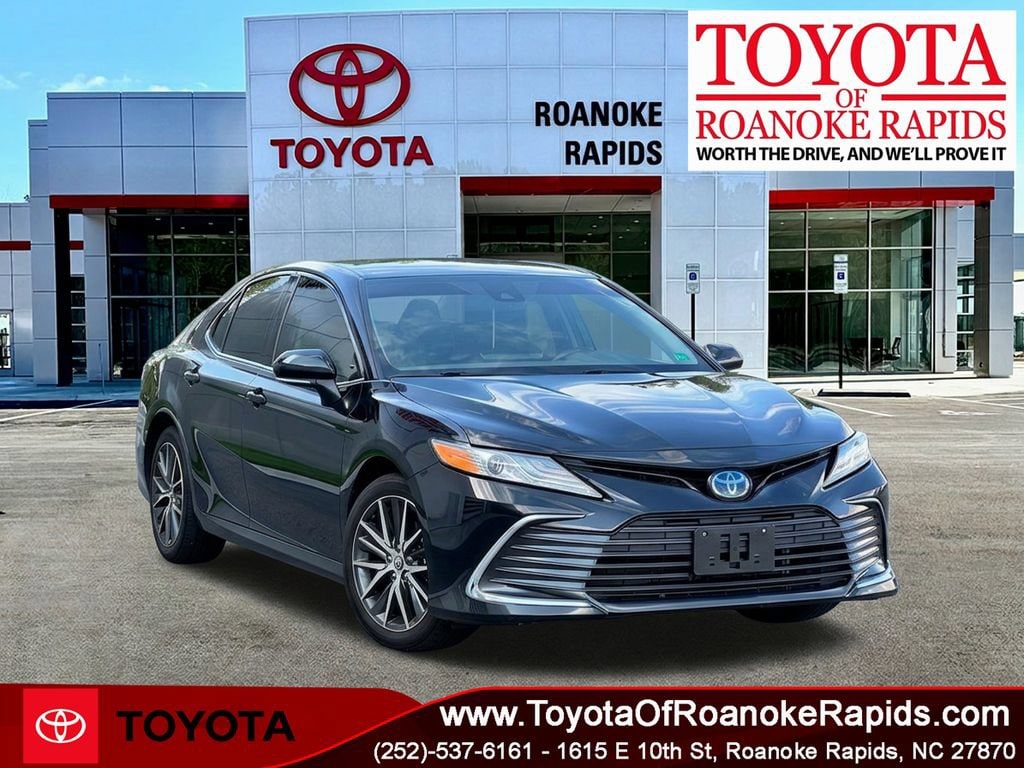 Used 2023 Toyota Camry Hybrid XLE Sedan
