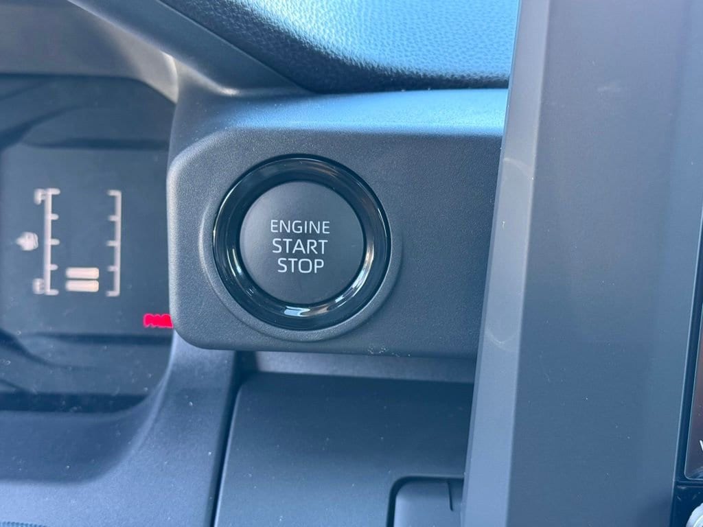 2026 Toyota Tacoma SR - Photo 19