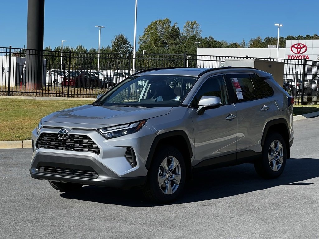 New 2025 Toyota RAV4 XLE SUV