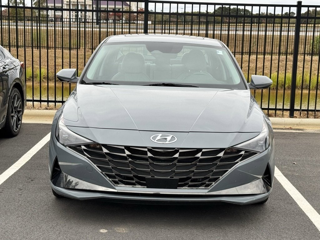 Used 2022 Hyundai Elantra Hybrid Limited Sedan