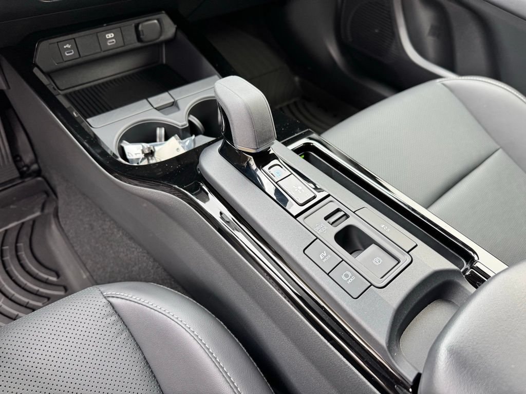 2026 Toyota Prius Nightshade - Photo 31