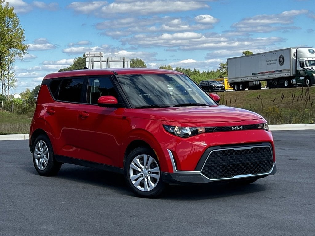 Used 2023 Kia Soul LX Hatchback