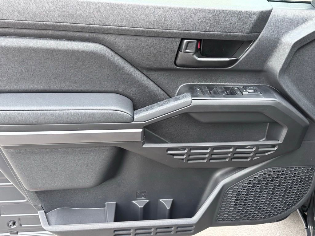 2026 Toyota Tacoma SR5 - Photo 26