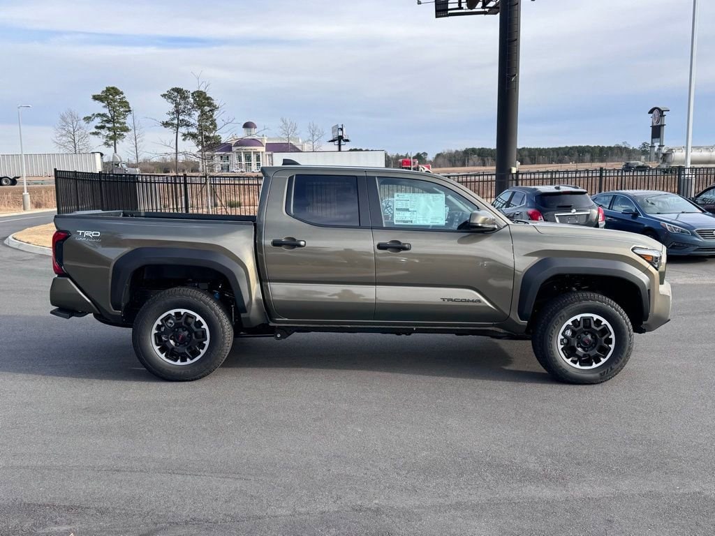 2025 Toyota Tacoma TRD Off Road - Photo 24