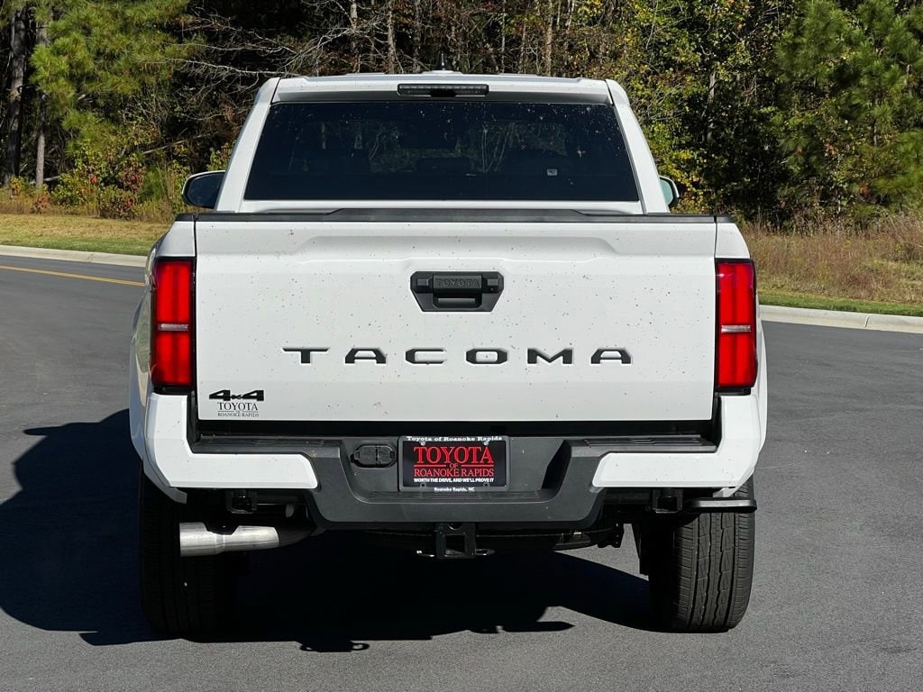 2025 Toyota Tacoma TRD Sport - Photo 13