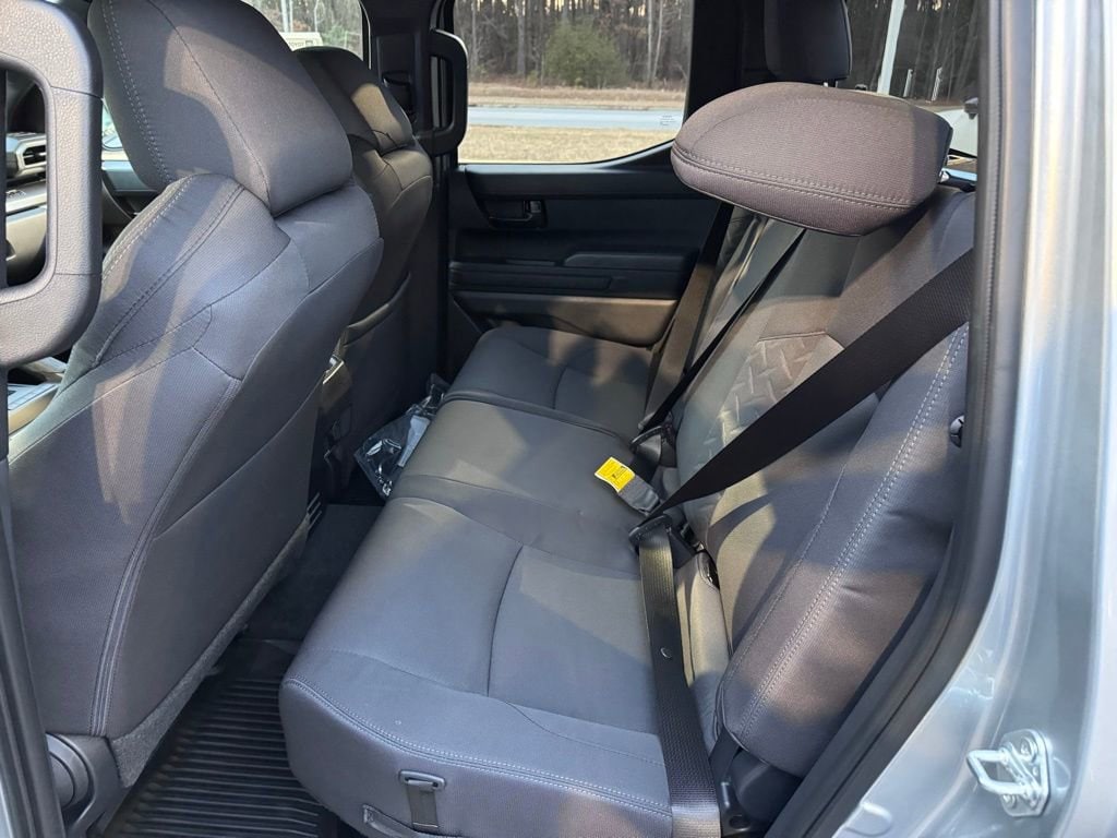 2025 Toyota Tacoma SR5 - Photo 32