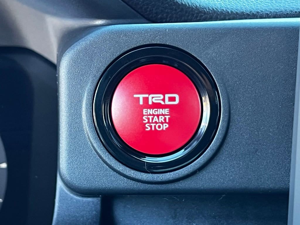 2025 Toyota Tacoma TRD Sport - Photo 19