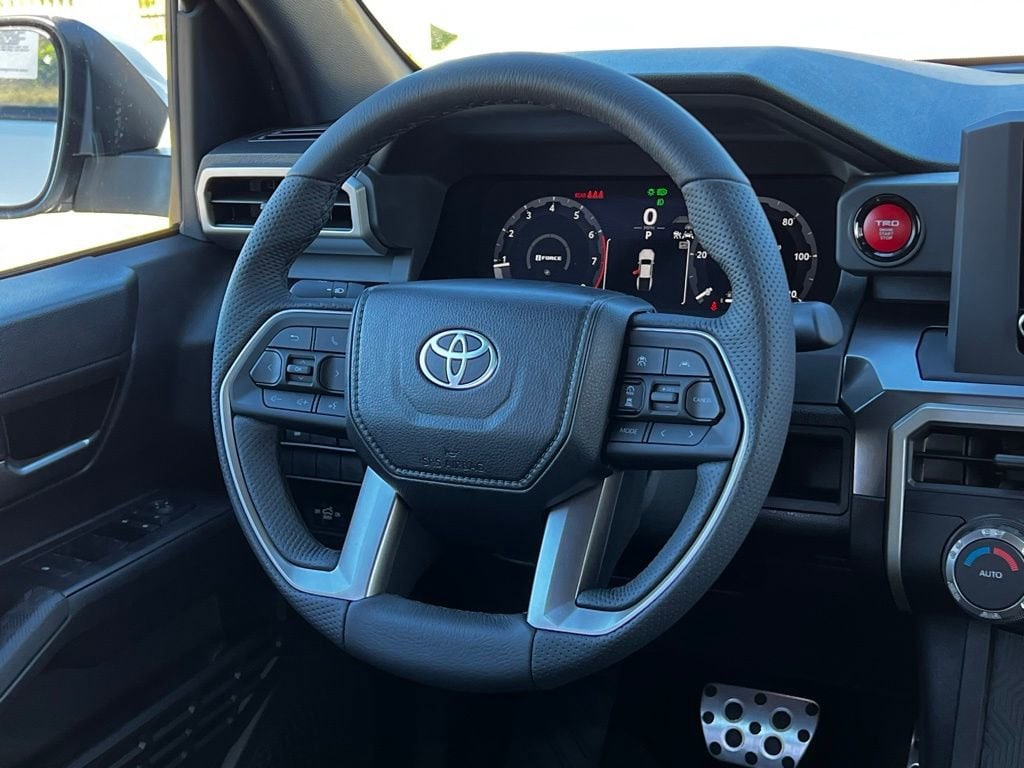 2025 Toyota Tacoma TRD Sport - Photo 15