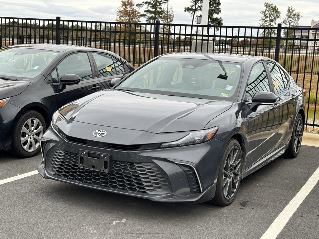 Used 2025 Toyota Camry SE Sedan