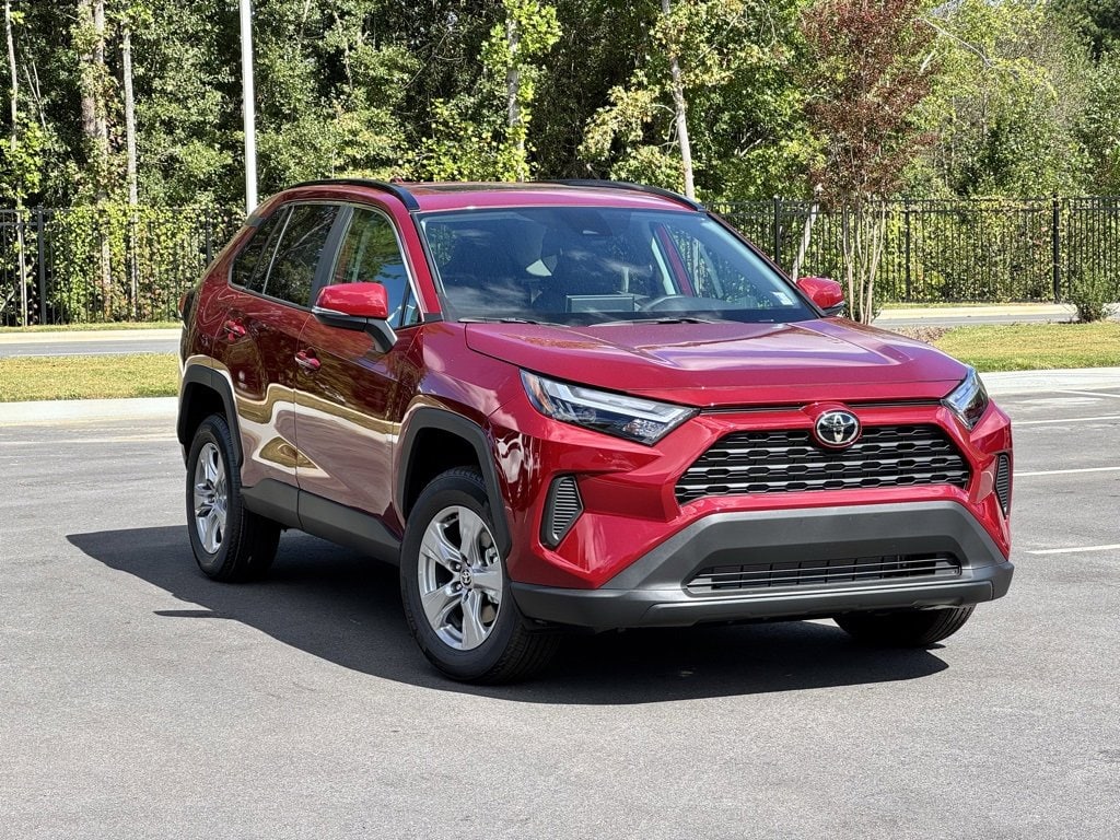 New 2025 Toyota RAV4 XLE SUV