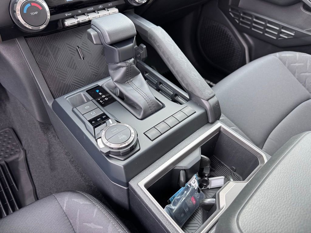 2026 Toyota Tacoma SR5 - Photo 20