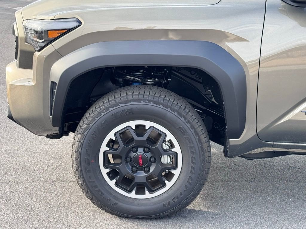 2025 Toyota Tacoma TRD Off Road - Photo 36