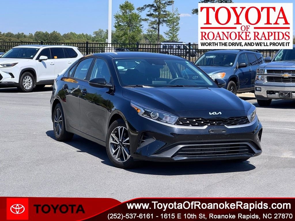 Used 2023 Kia Forte LXS Sedan