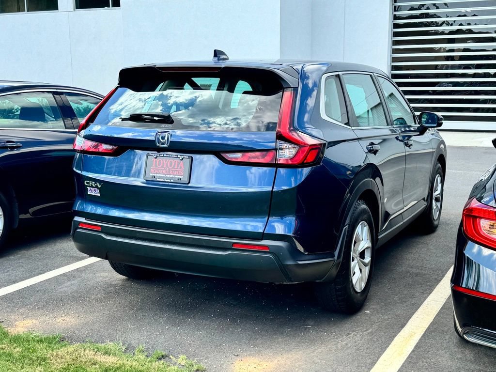 2024 Honda CR-V LX - Photo 5
