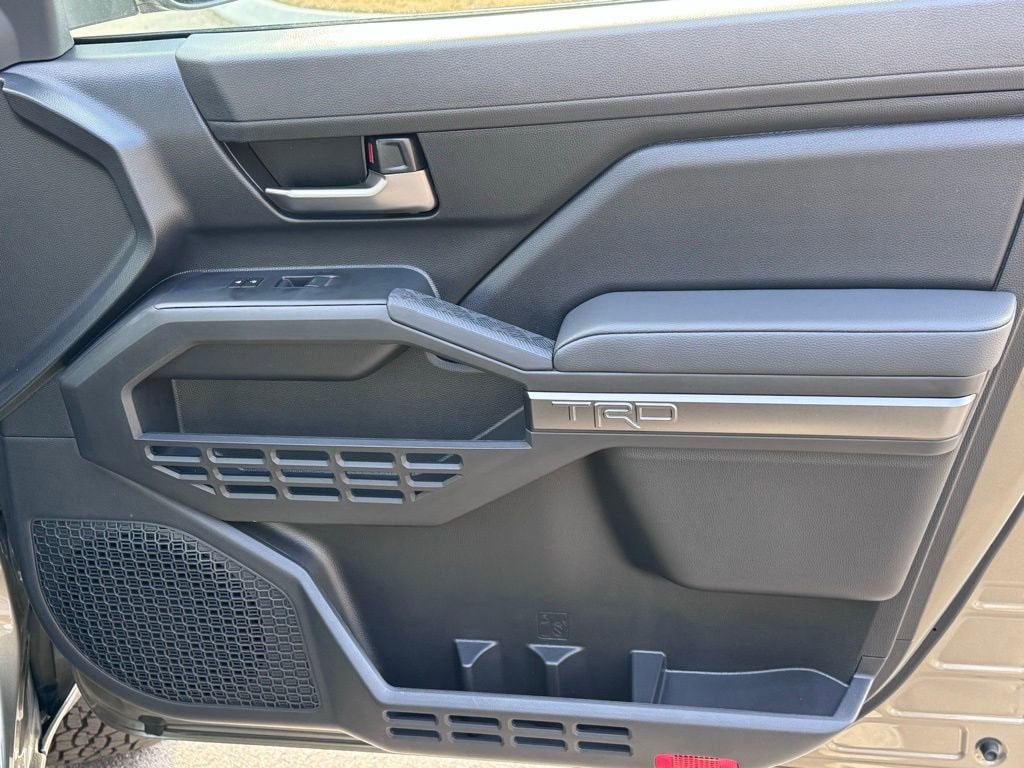 2025 Toyota Tacoma TRD Off Road - Photo 28