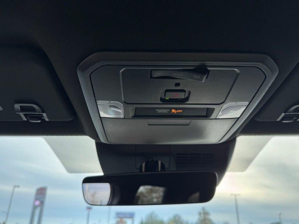 2025 Toyota Tacoma TRD Off Road - Photo 34