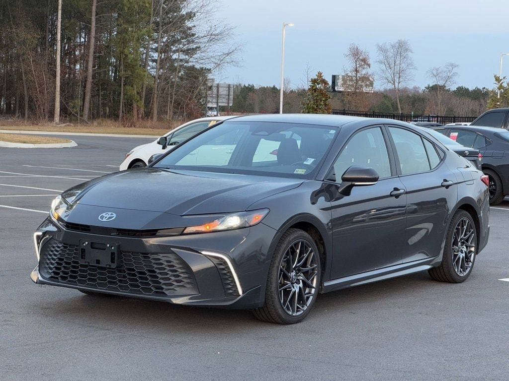 Used 2025 Toyota Camry SE Sedan